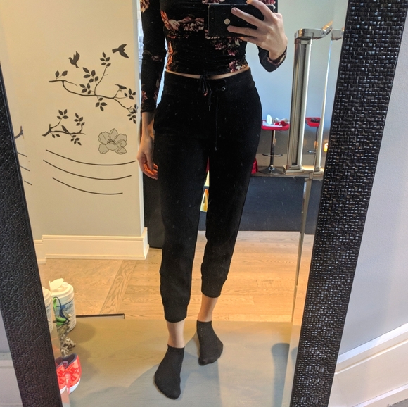 BCBG Maxazria Pants🌼 - Picture 4 of 7